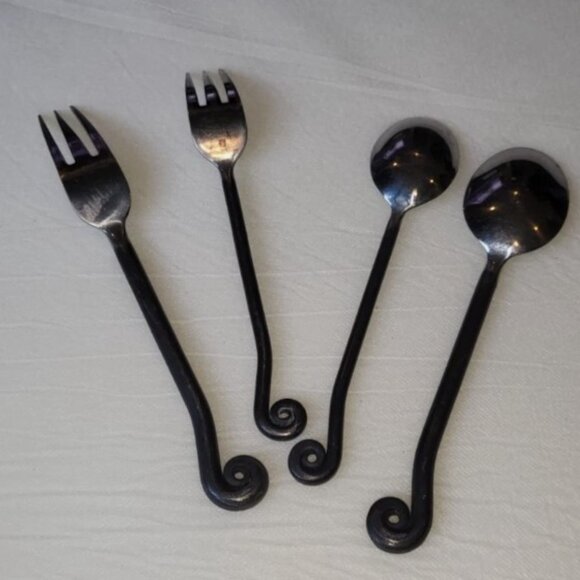 Gourmet Settings Flatware Set of 8 Utensils Fork Salad Fork Spoon Teaspoon - Picture 4 of 6